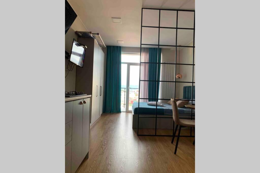 Geverse Apartment Batumi Bagian luar foto