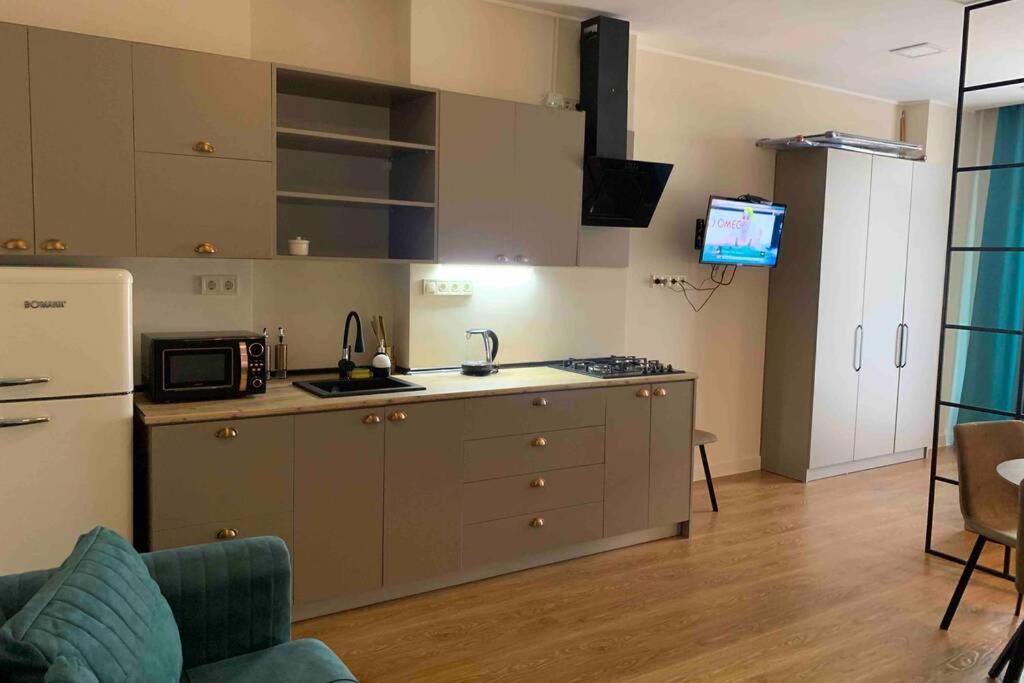 Geverse Apartment Batumi Bagian luar foto