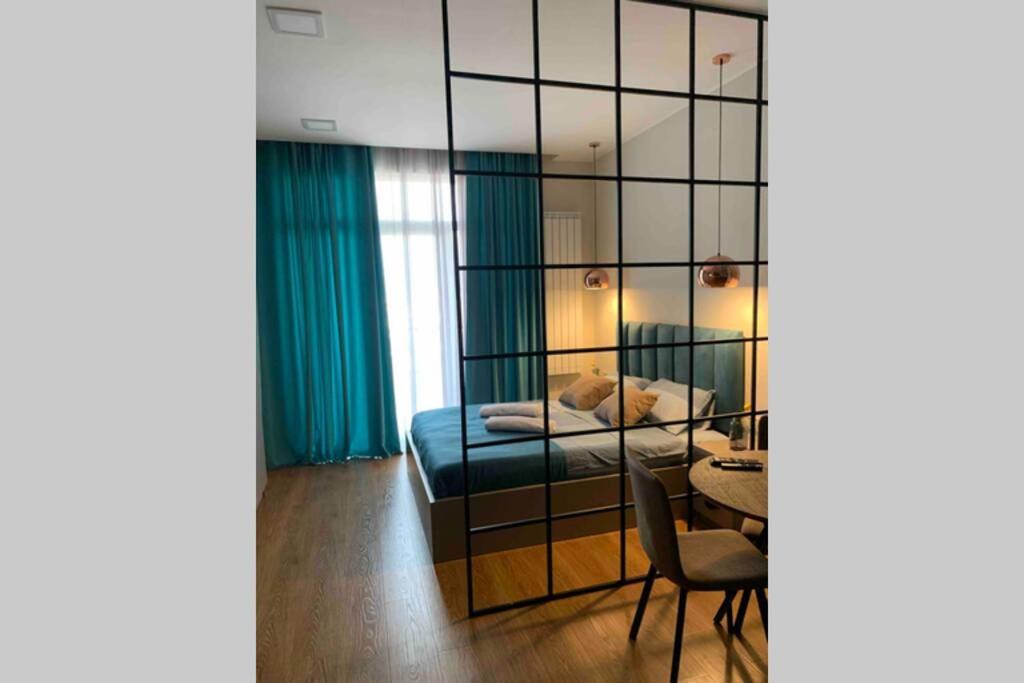 Geverse Apartment Batumi Bagian luar foto